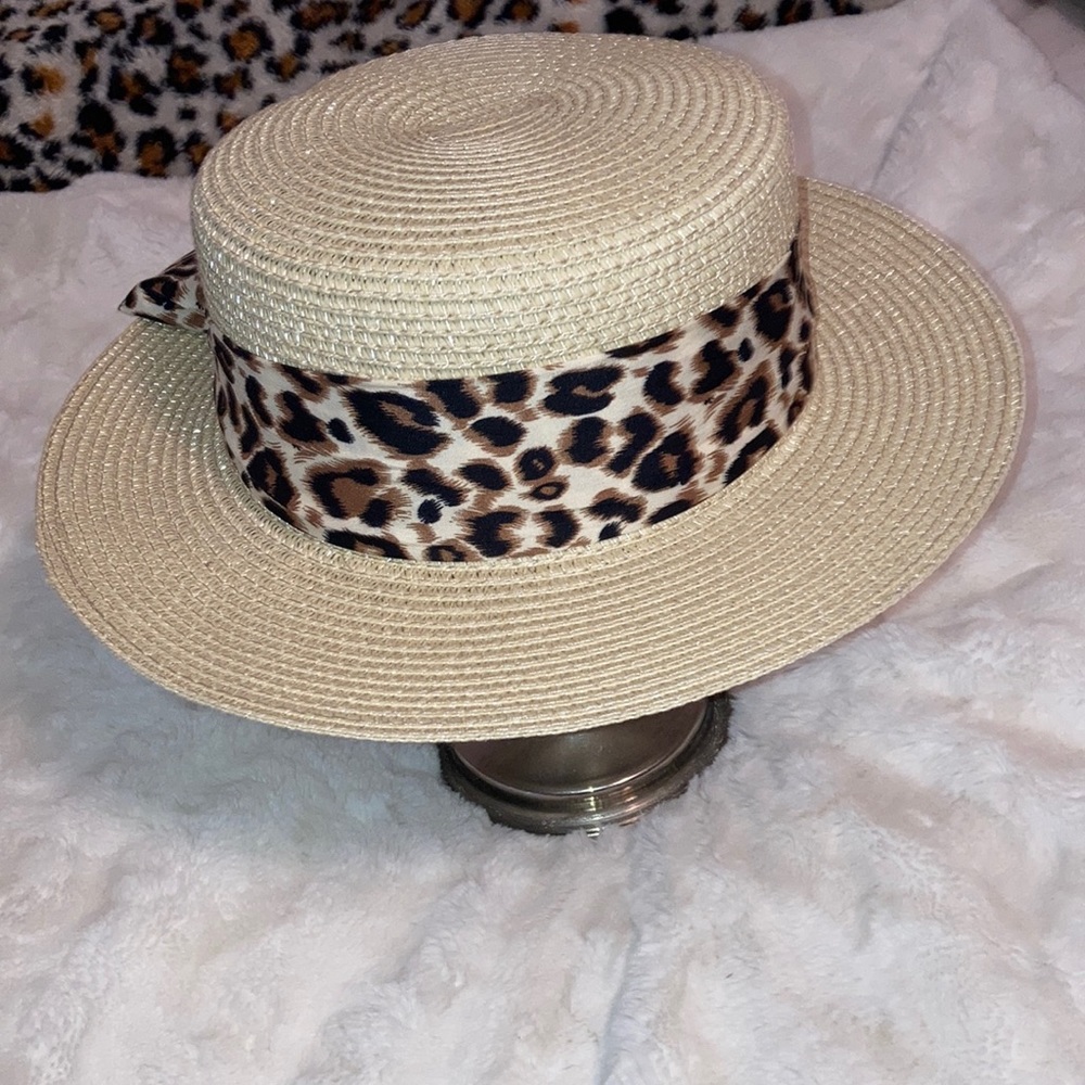 NWT 🆕 JUST IN TIME FOR SUMMER ADORABLE HAT WITH LEOPARD BOW DISCOUNT SHIPPING